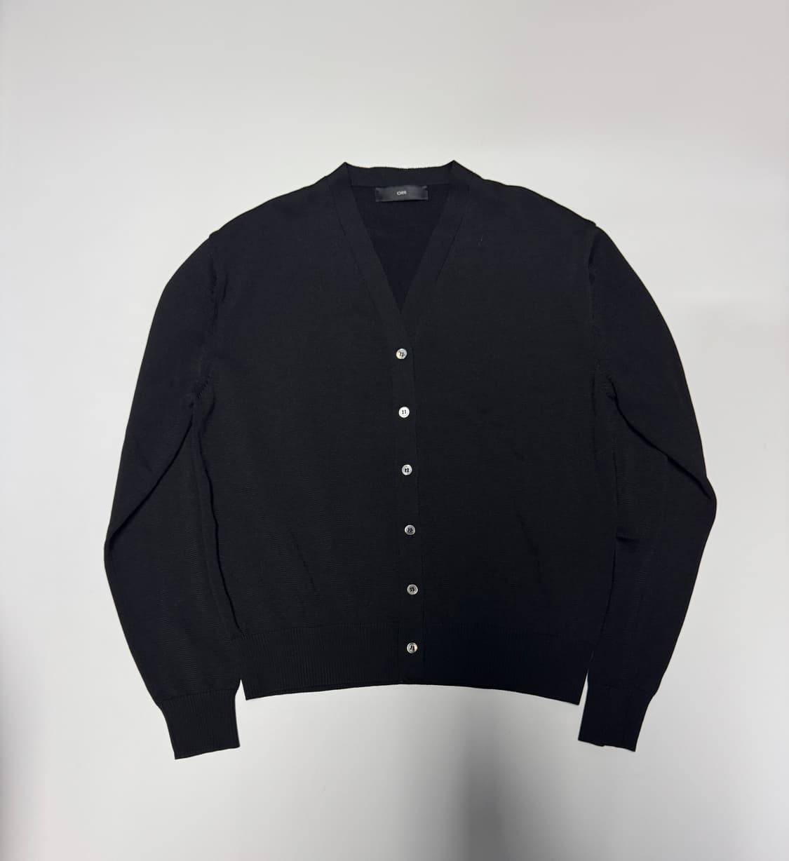 여성 오르 ORR 21시즌 미니멀 블랙 가디건 상품이미지1
