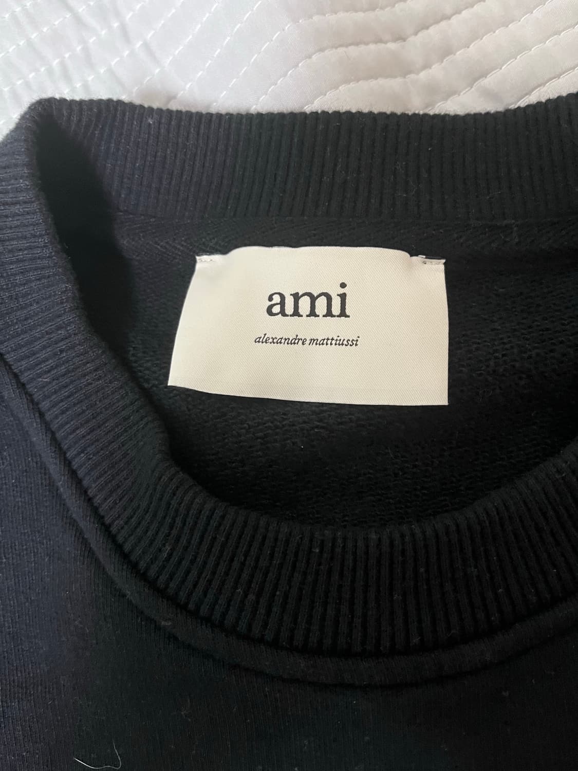 아미 스몰하트로고 맨투맨 상품이미지3