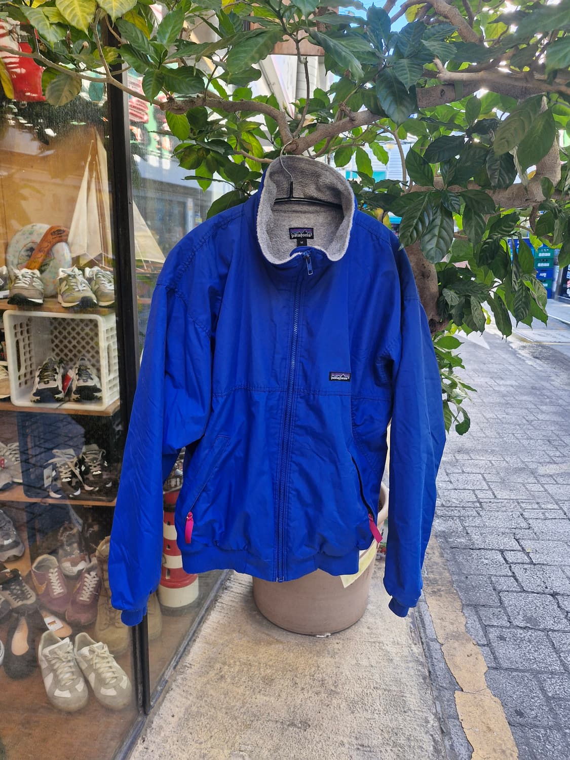 Z-237 파타고니아 쉘드 신칠라 봄버 웜업 자켓  상품이미지1