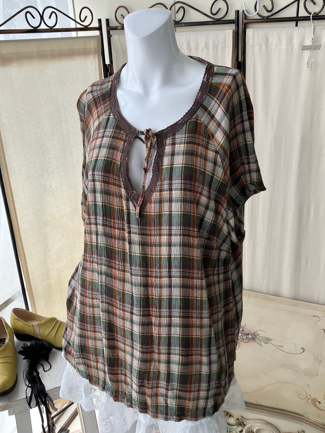 mori check lace slit blouse 상품이미지3