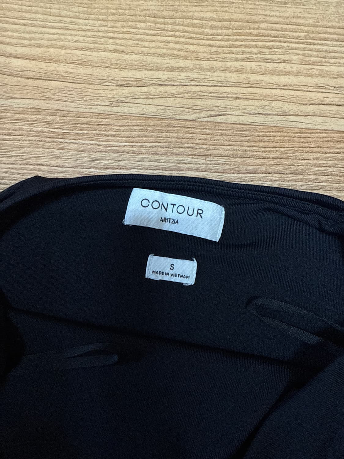 ARITZIA contour 튜브탑 상품이미지2