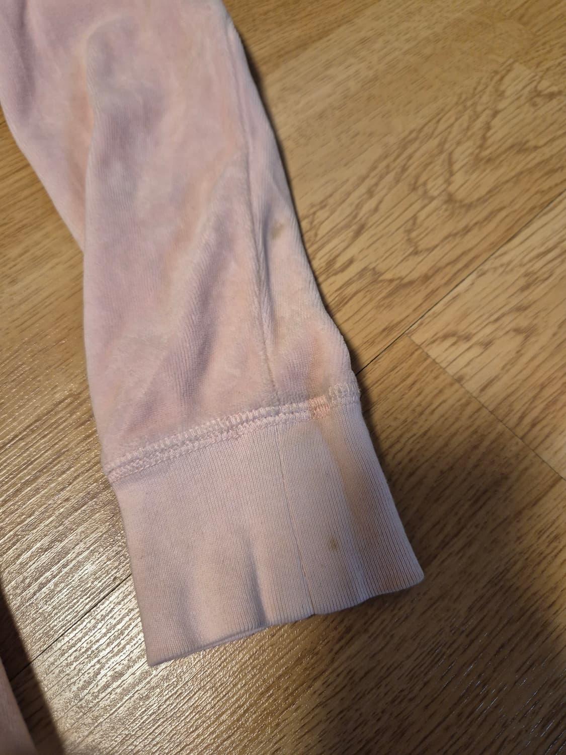 쥬시 꾸뛰르 핑크 벨벳 후드집업 & 팬츠 셋업 S 상품이미지5