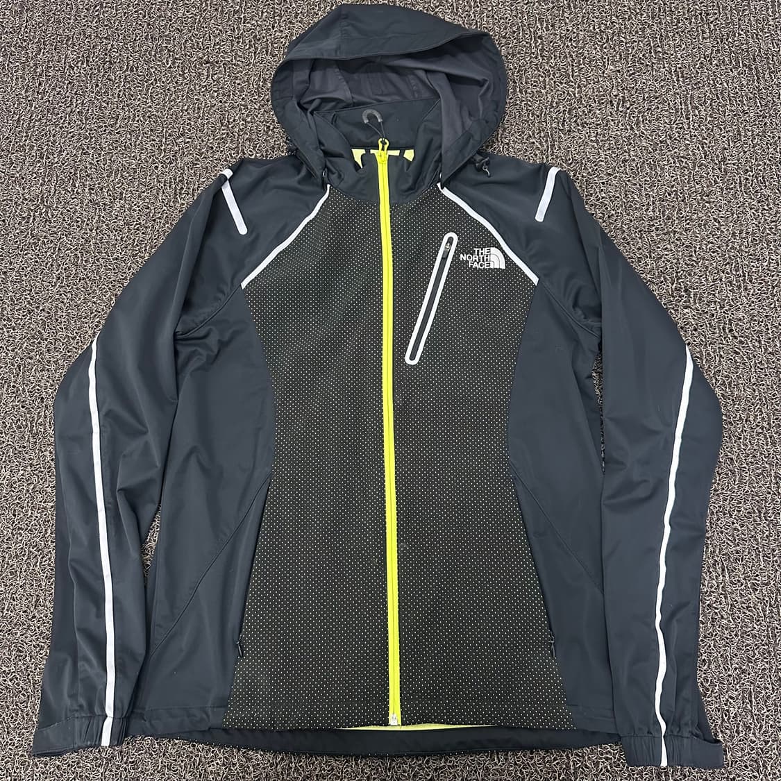 노스페이스 경량 바람막이 자켓 95(M) 상품이미지1