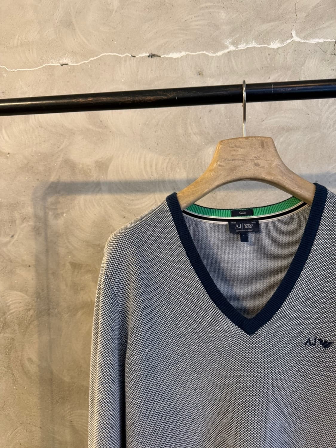 아르마니 브이넥 니트 100 상품이미지2