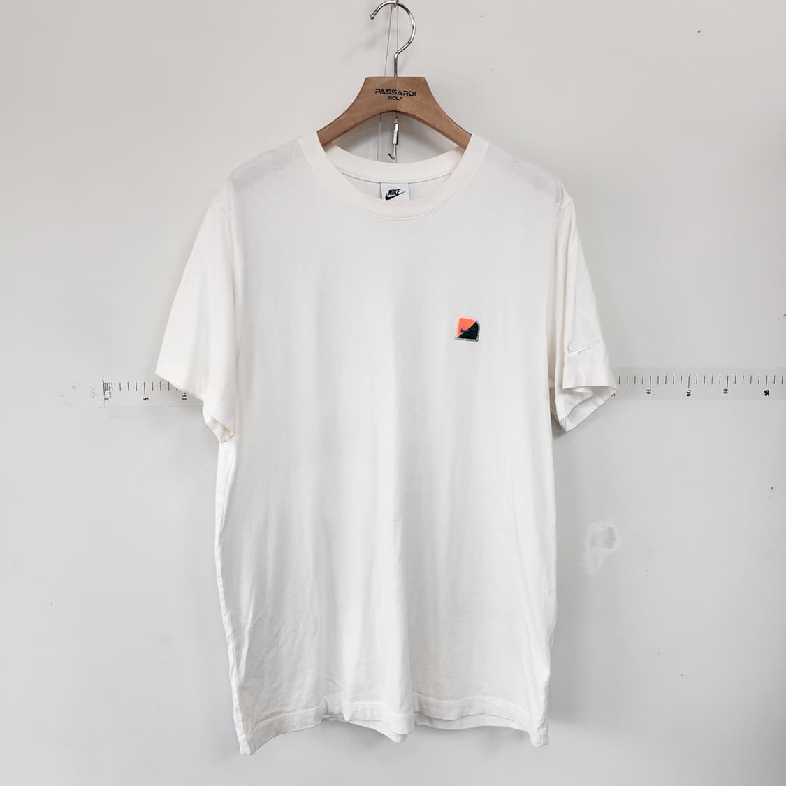 나이키 화이트 반팔 티셔츠 상품이미지1
