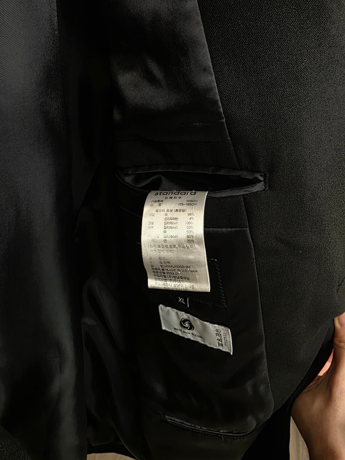 무신사스탠다드 / 울 블렌드 릴렉스드 베이식 블레이저 [블랙] / XL 상품이미지3