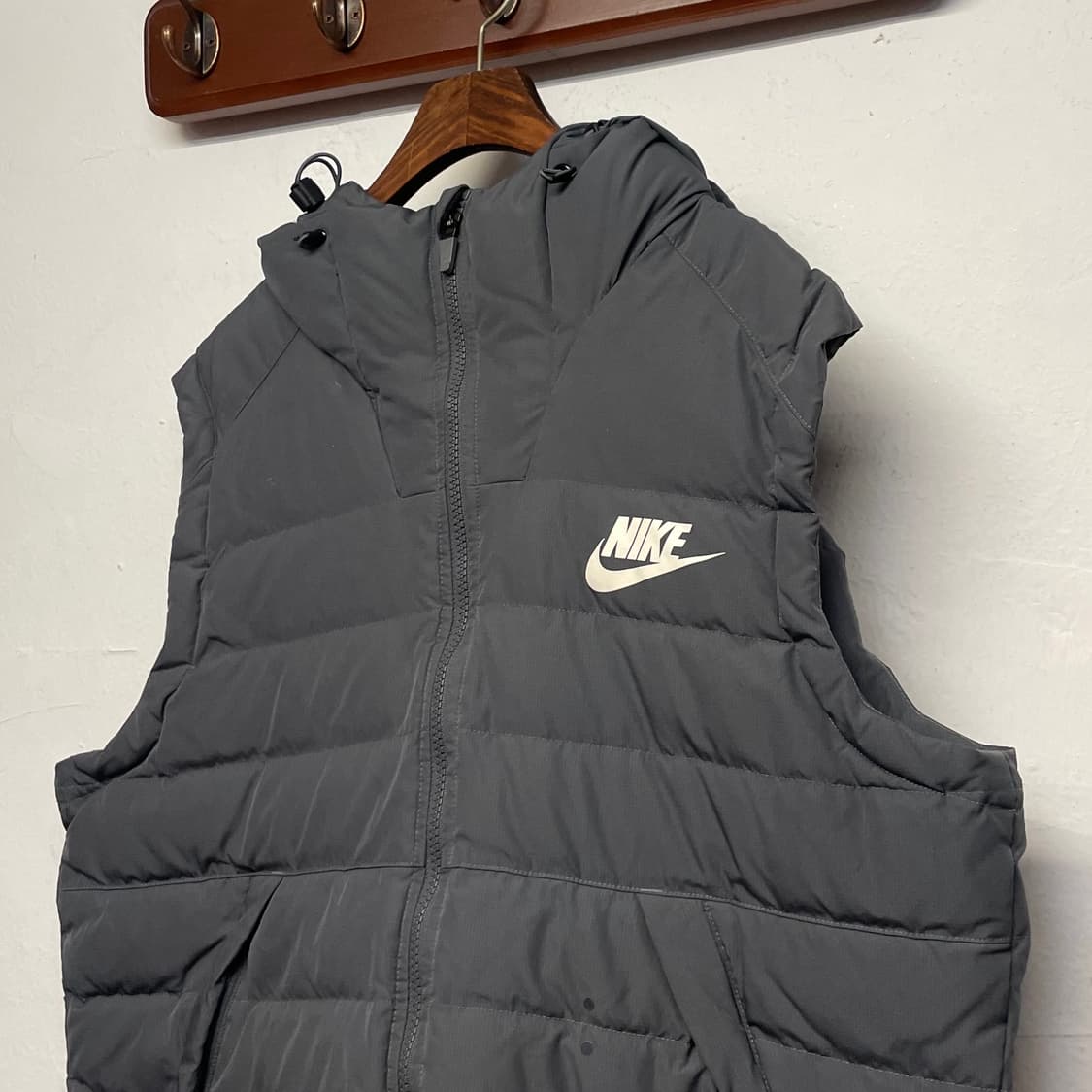 나이키 러닝 후디 그레이 덕 다운 패딩 베스트 상품이미지2