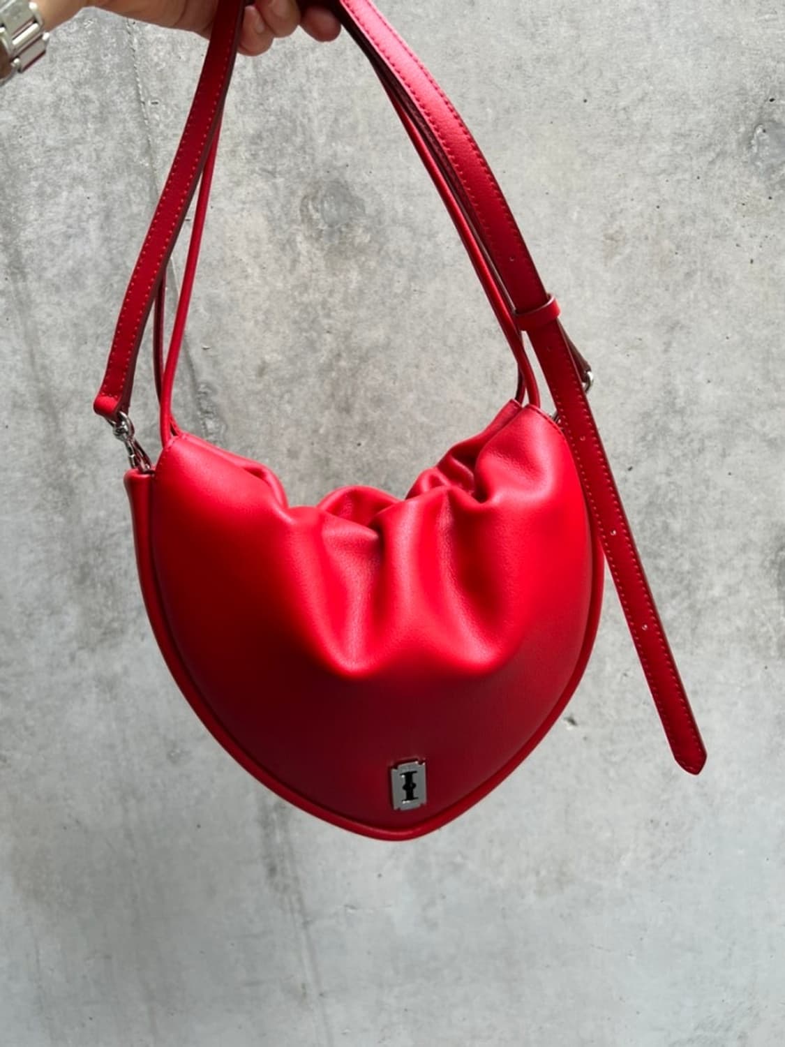 분크 디어러브 크로스백 상품이미지1