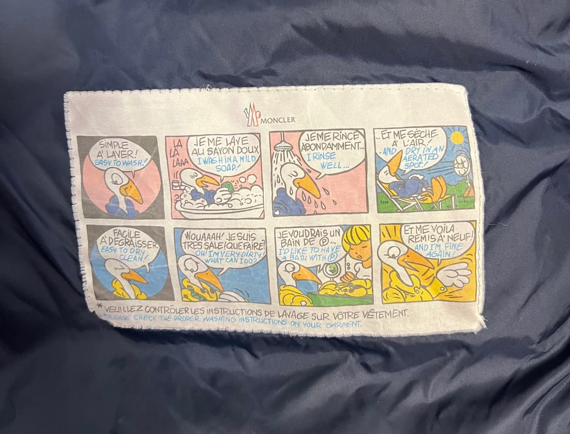 정품 몽클레어 네이비 패딩 14Y 상품이미지5