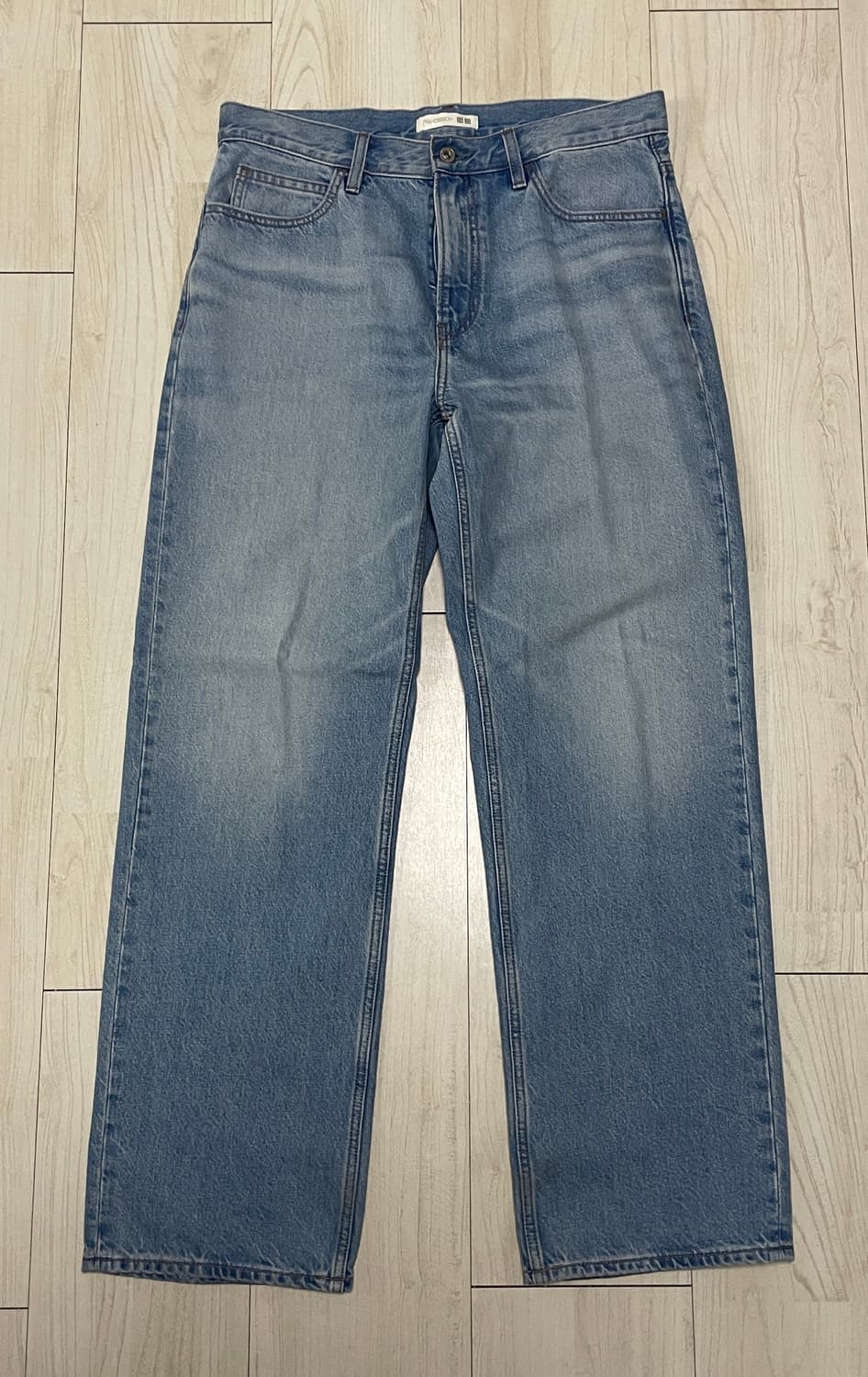 유니클로 jw앤더슨 스트레이트핏 데님 상품이미지1