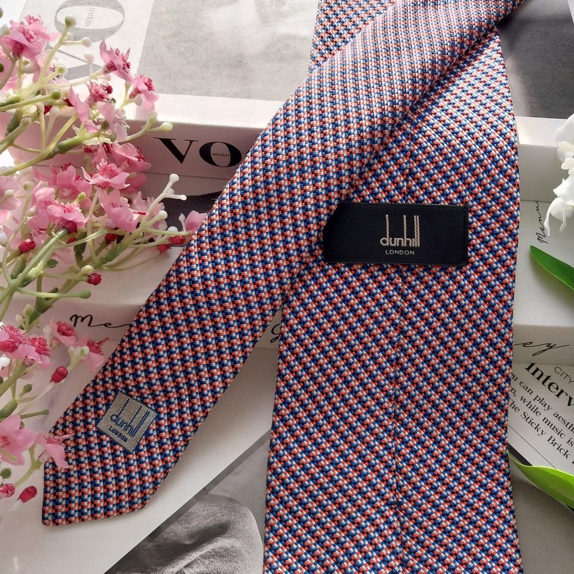 던힐 실크 레드 마이크로 체크 넥타이 9.1cm A+등급 K1654
 상품이미지8