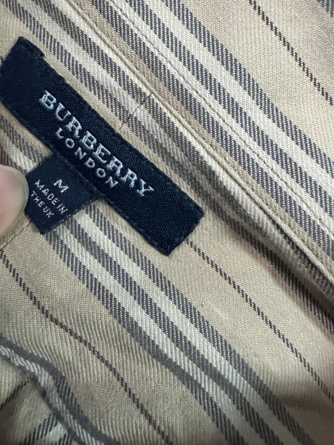 버버리 리메이크 커스텀 시그니처 스트라이프 긴팔 셔츠 상품이미지3