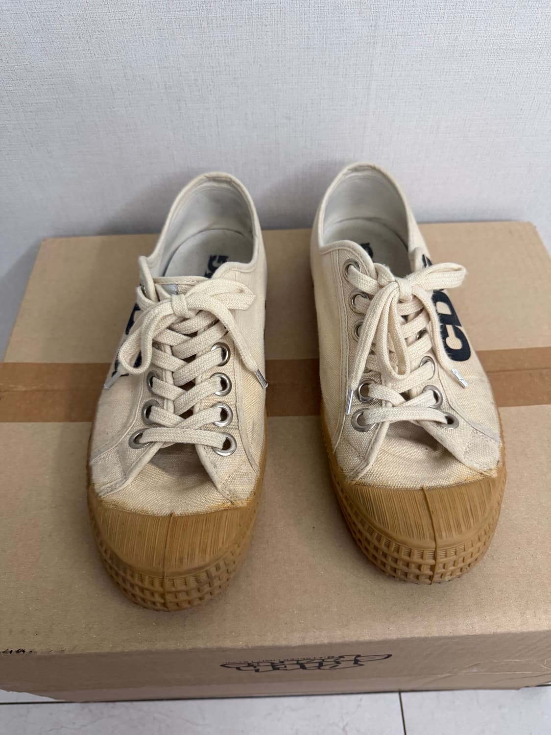 CDG x 노베스타 스타 마스터 화이트 39 상품이미지1