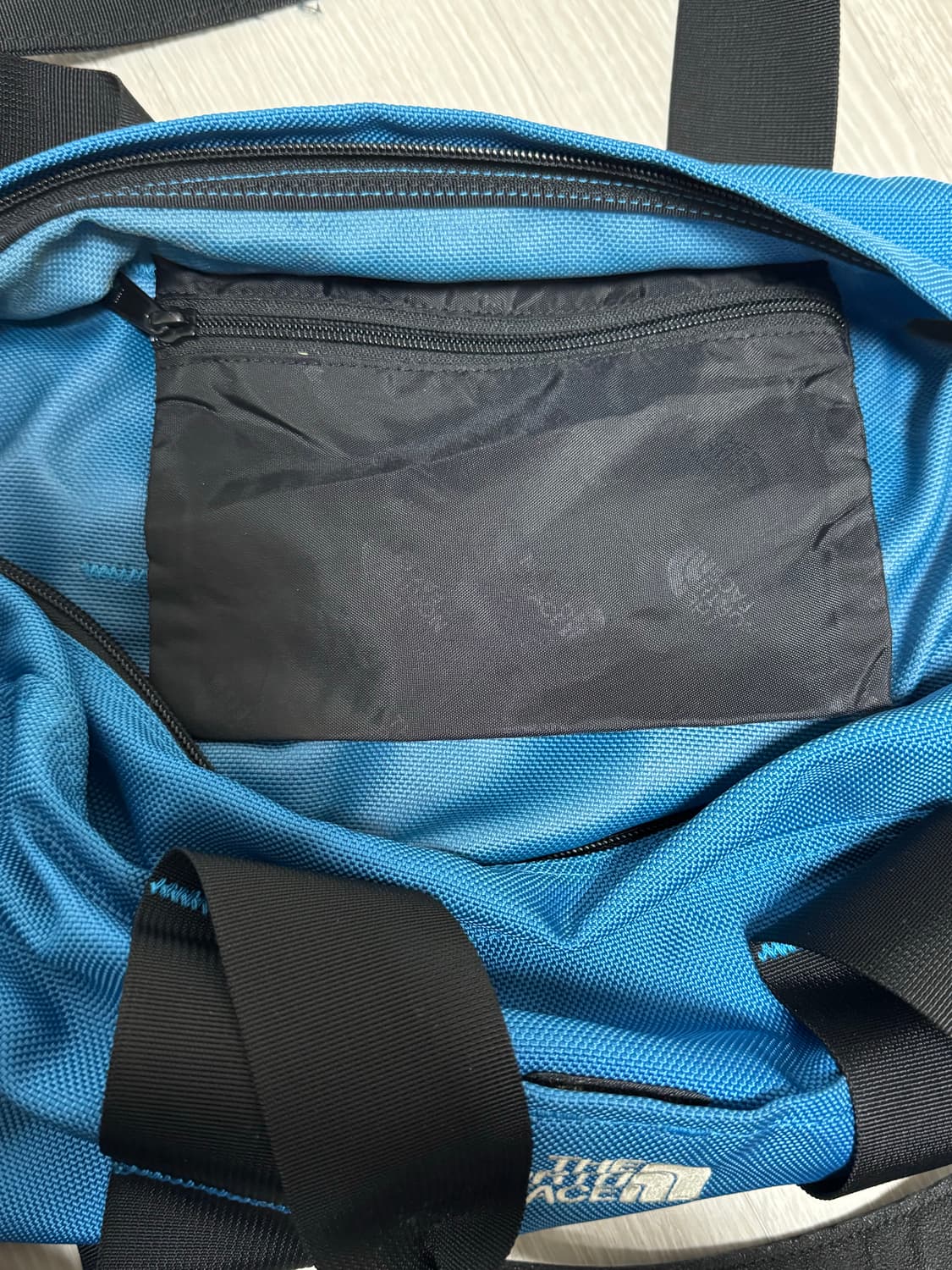 노스페이스 블루 더플백 20L 상품이미지5