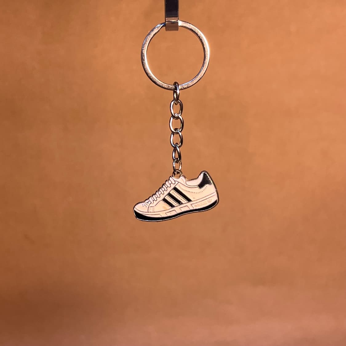 빈티지 아디다스 메탈 스니커즈 키링 상품이미지1