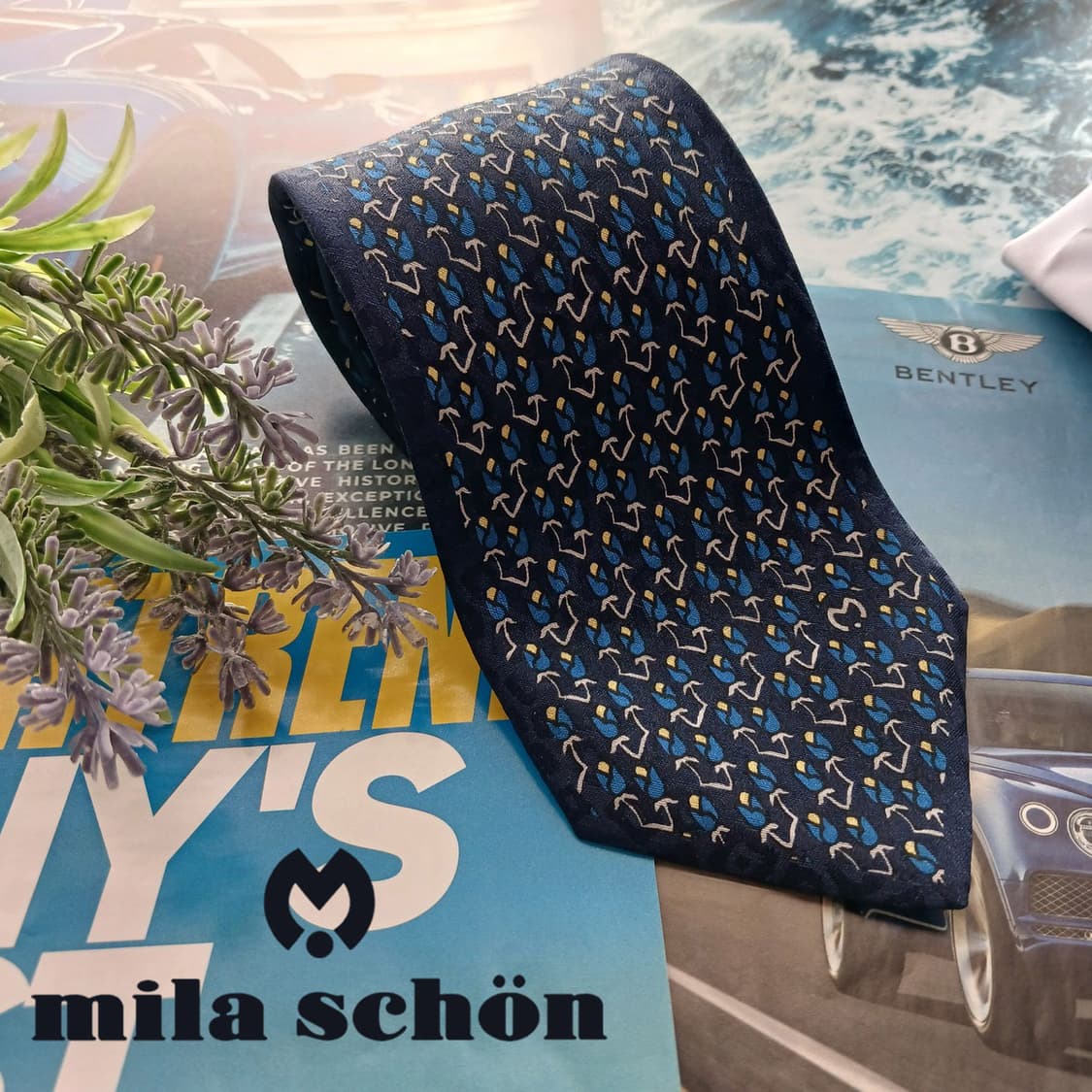 밀라숀 실크 네이비 앵커 패턴 넥타이 8.8cm A+등급 A18560
 상품이미지1