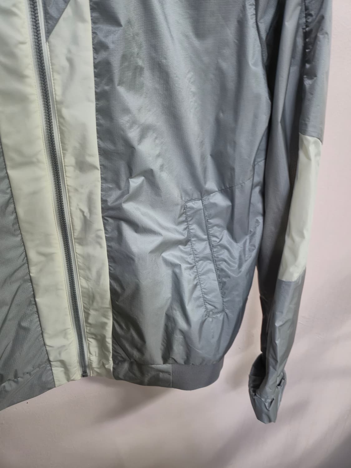 먼시웨어 남성 바람막이 점퍼 실버 상품이미지5