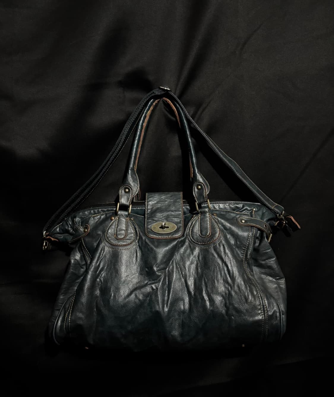 "Unknown" 00's Dark Blue Leather Bag 상품이미지1