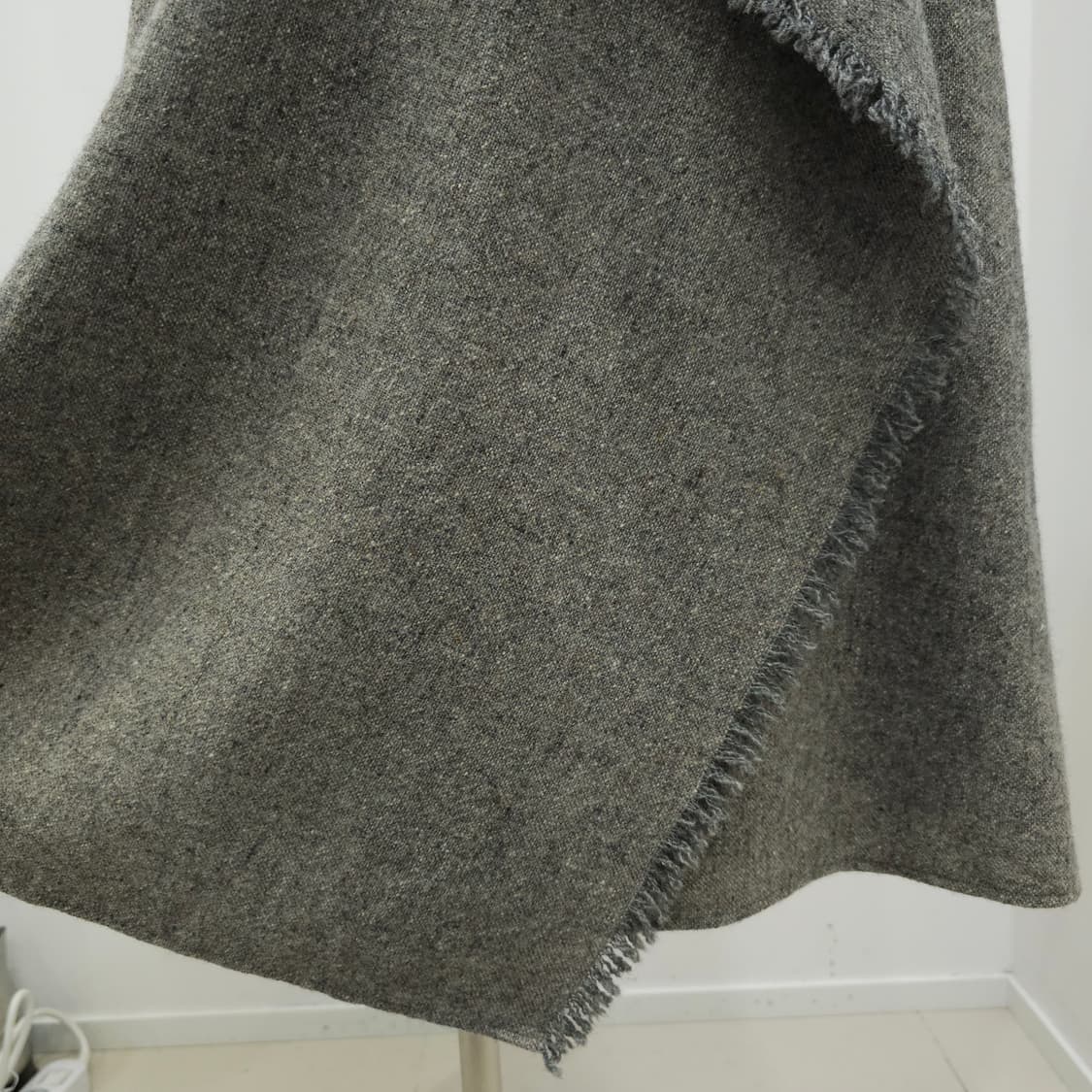 TRANS WORK 울 실크 그레이 랩스커트 상품이미지5