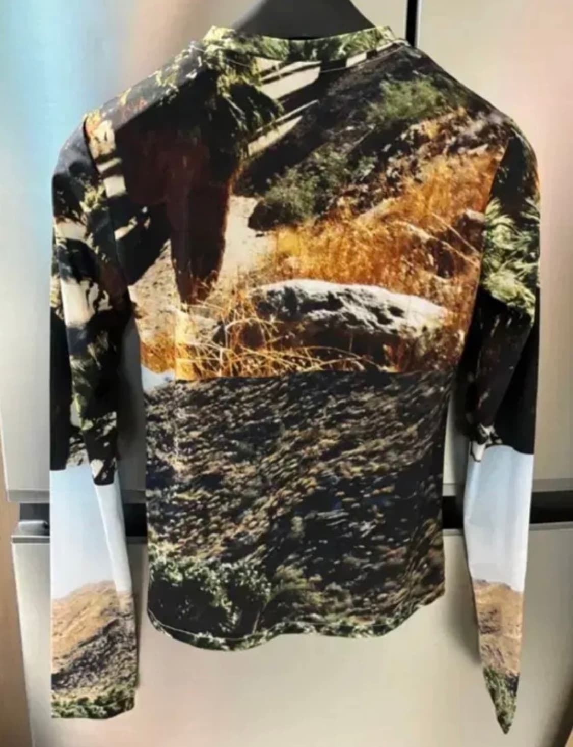 루앱 LUAEB 디자이너 브랜드 라운드넥 롱 슬리브 긴팔티 티셔츠 상품이미지3