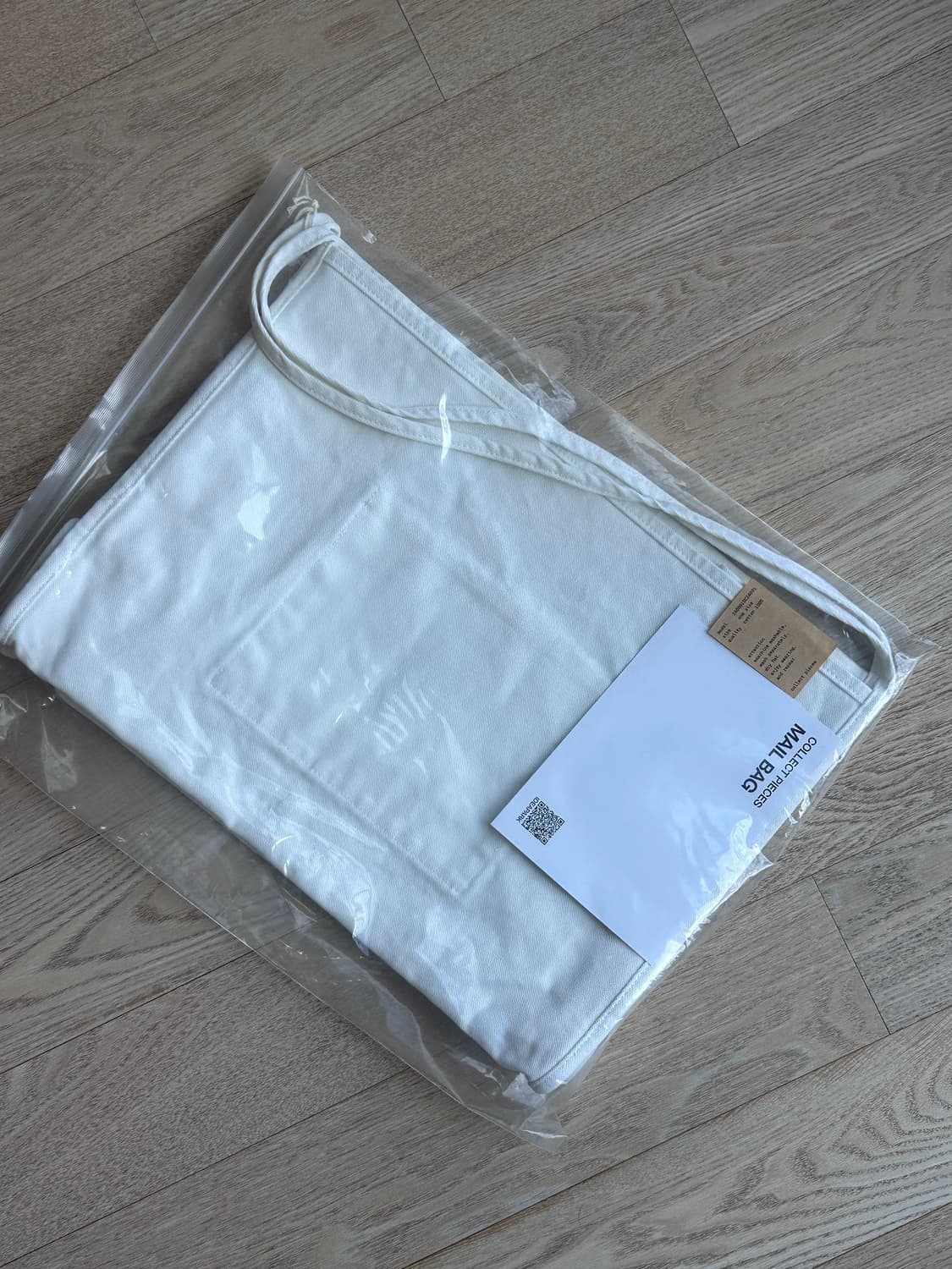 컬렉트피시스 굿 뉴스 메일 백 GOOD NEWS MAIL BAG 상품이미지2