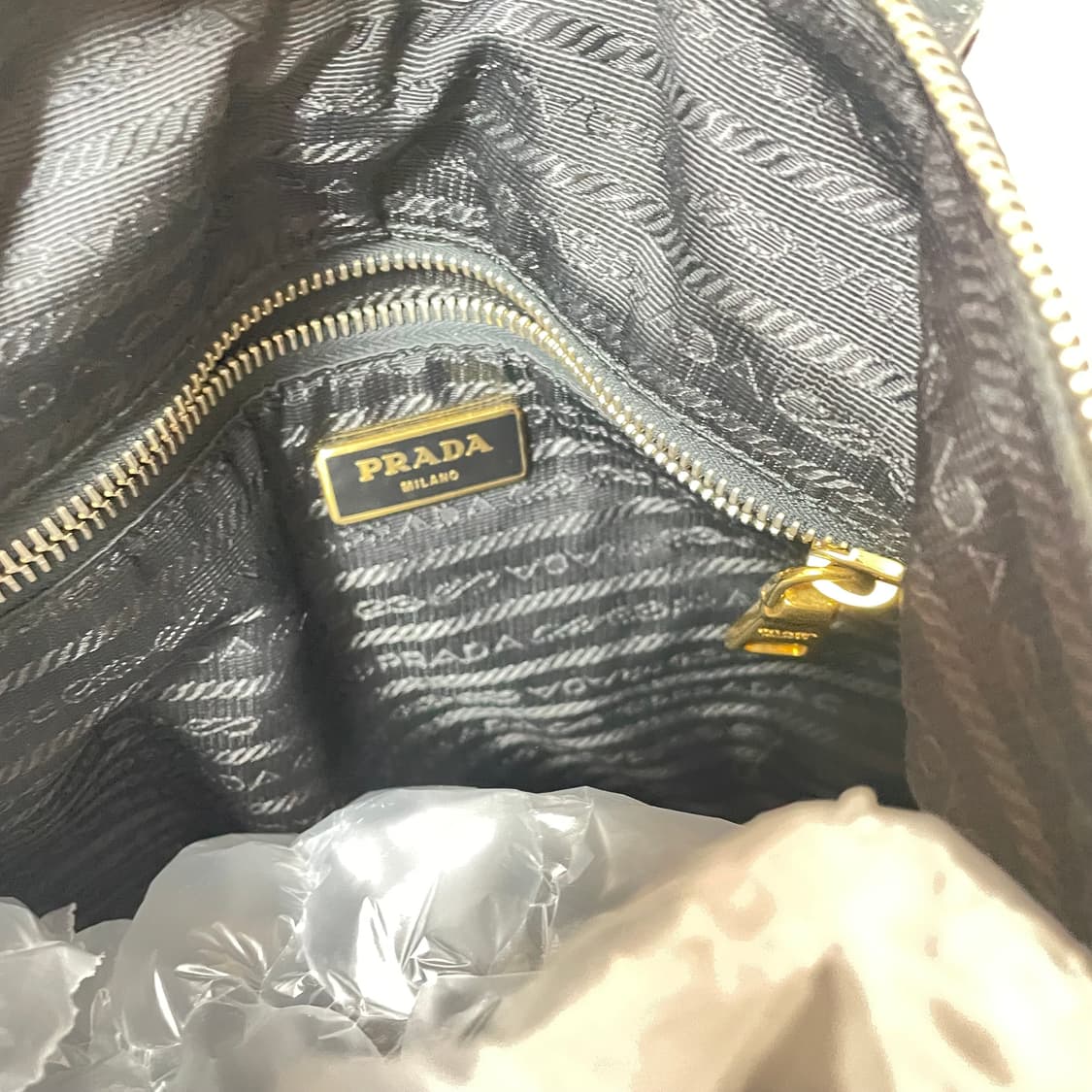 프라다(Prada) 삼각 로고 포코노 투웨이 나일론백 상품이미지5