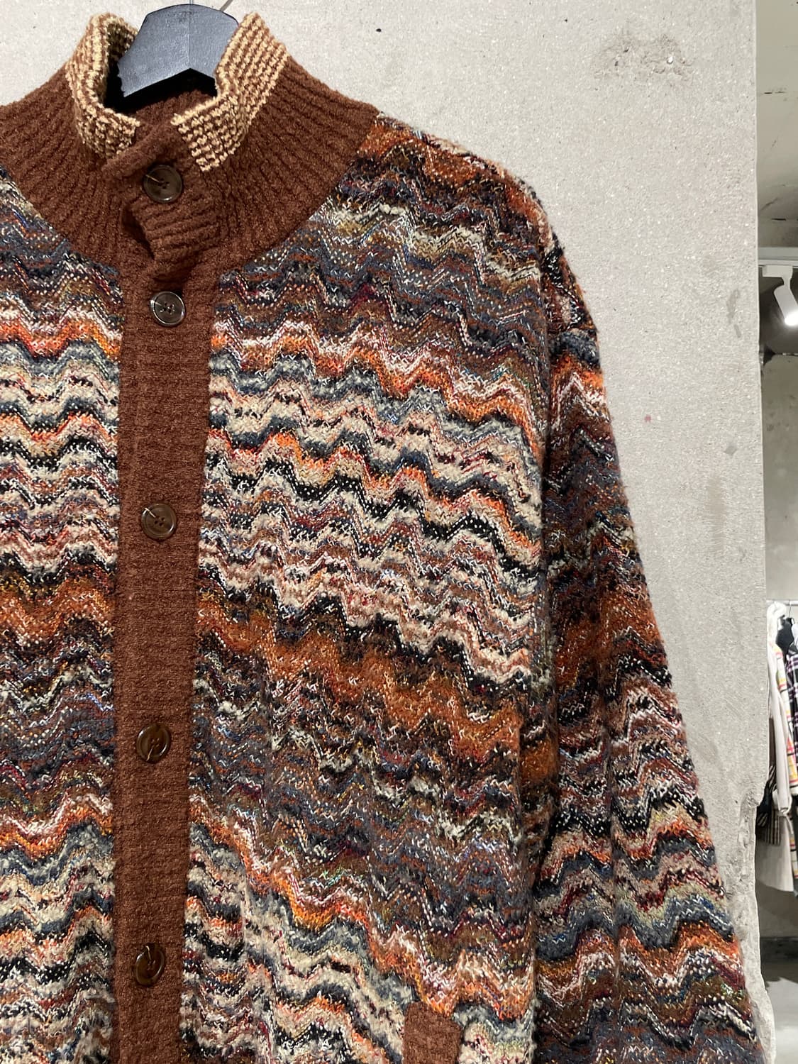 카페르도니 브라운 지그재그 폴라넥 버튼 울 자켓 상품이미지3