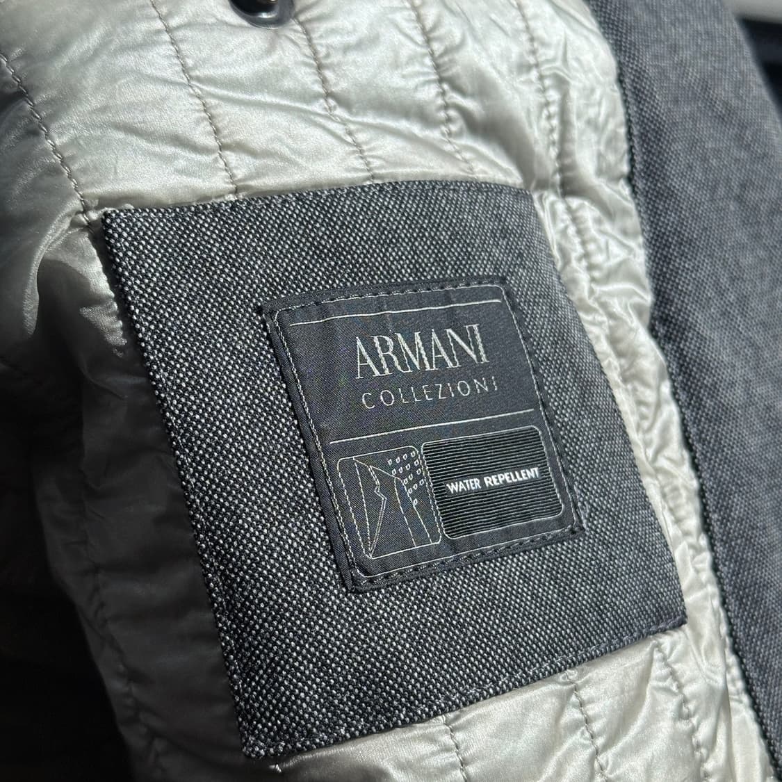 Armani Collezioni 패디드 라운드 카라 블레이저 상품이미지8