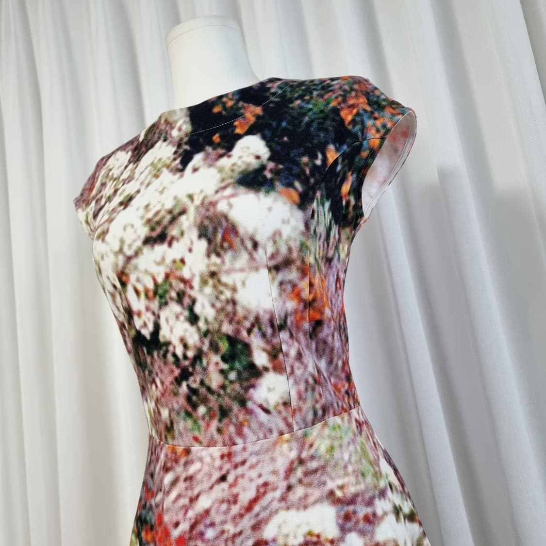 까르뱅 CARVEN 원피스 미니드레스 (44~날씬55) 상태최상 상품이미지4