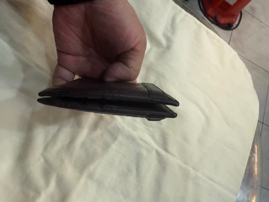 정품 구찌 시마 반지갑 팝니다 상품이미지5