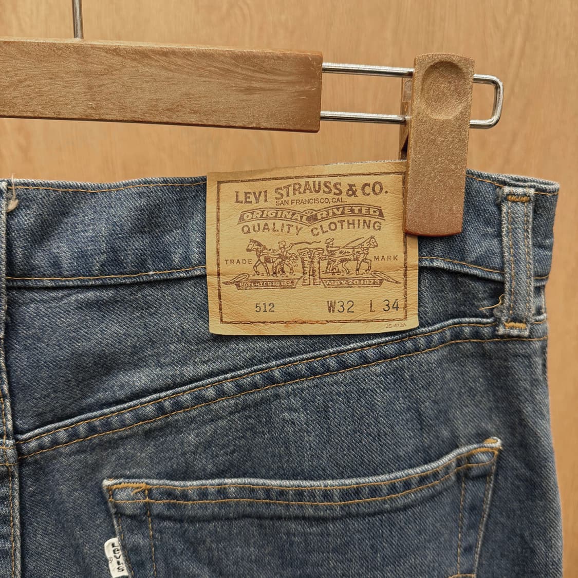 리바이스 512 데님 팬츠 포켓 화이트 로고 탭 디테일 스트레이트핏 블루 상품이미지6