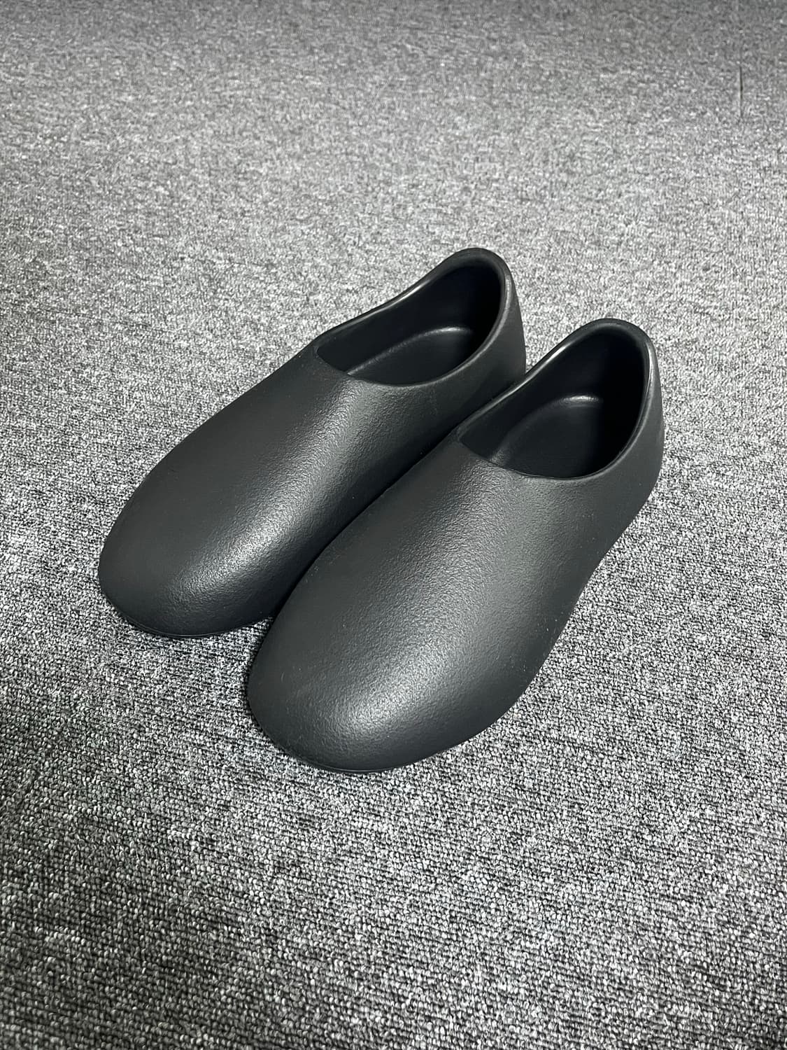 YEEZY SL-01 BLACK  상품이미지1