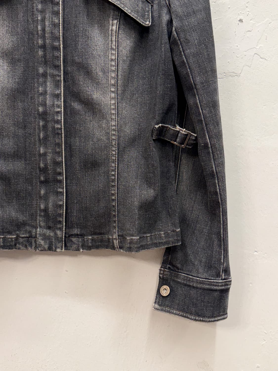 KUMIKYOKU Belted Zip-Up Denim Jacket 상품이미지4