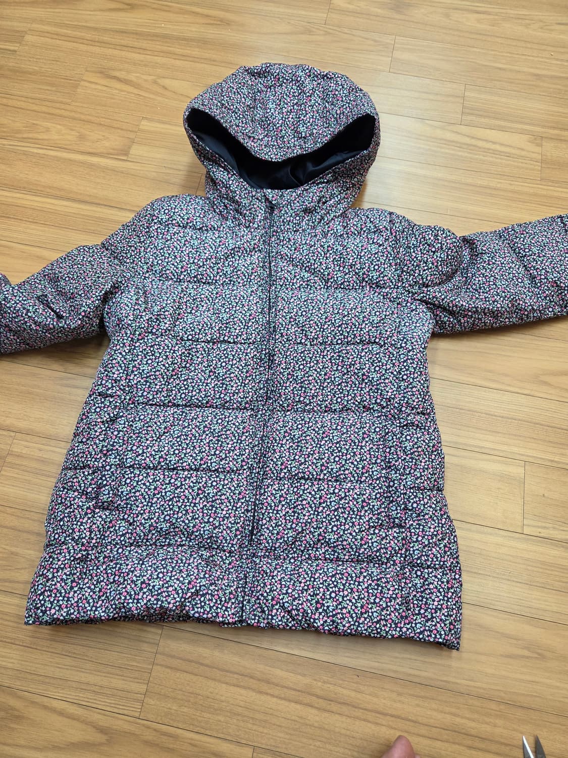 GAP 키즈 패딩 XXL 판매합니다. 150에서 164센치 아이들에게 잘 상품이미지1