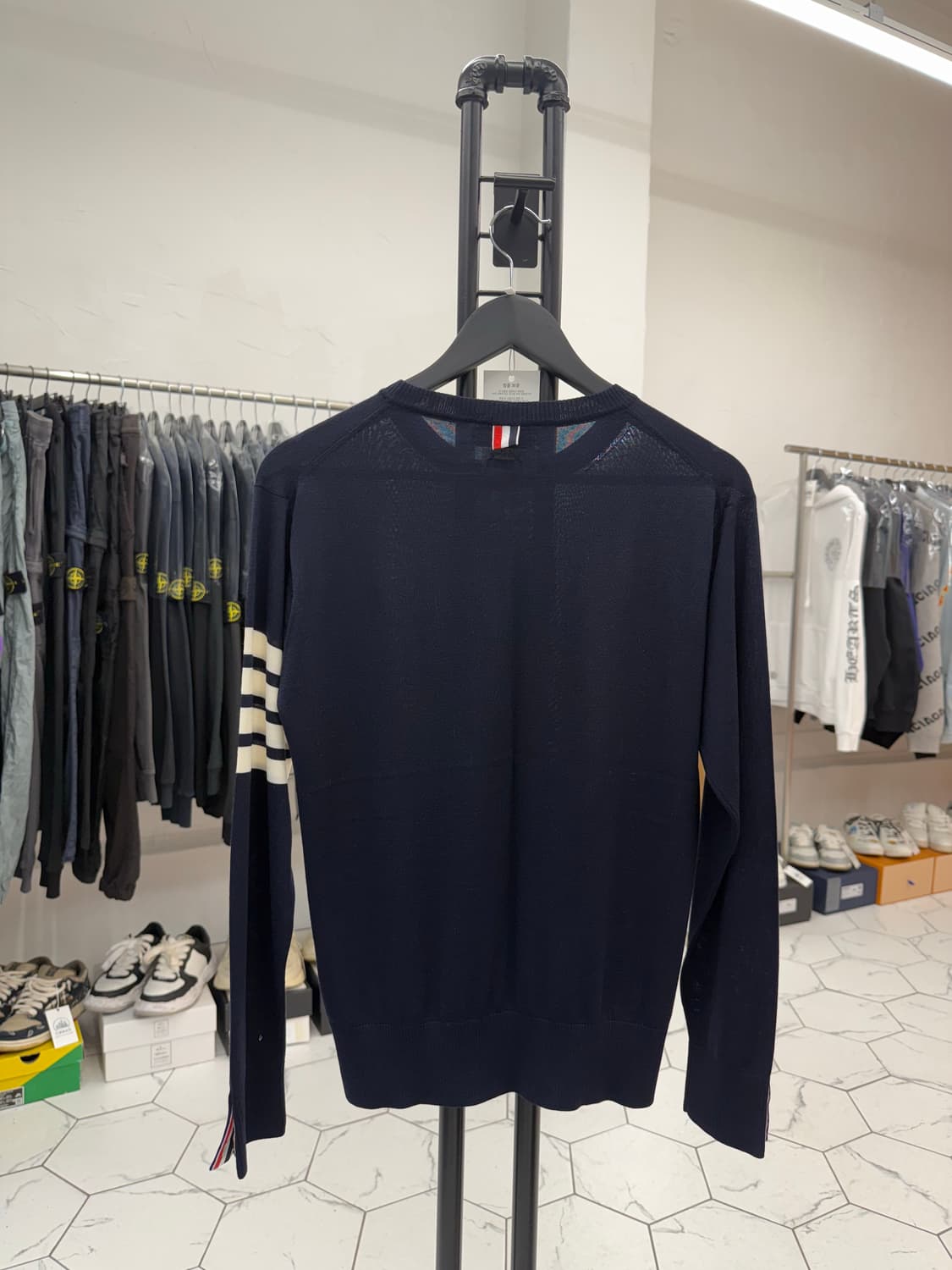 [2] 톰브라운 사선완장 메리노 울 니트 상품이미지2