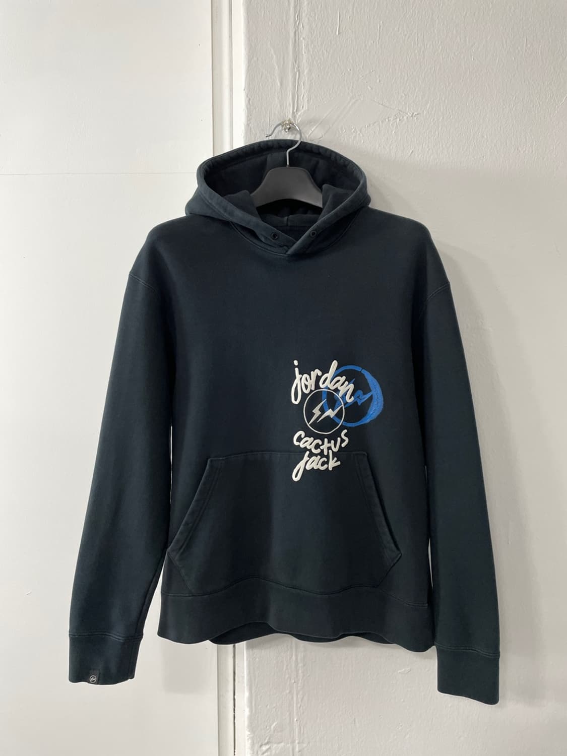 나이키 조던 트래비스 스캇 프라그먼트 후드 상품이미지1