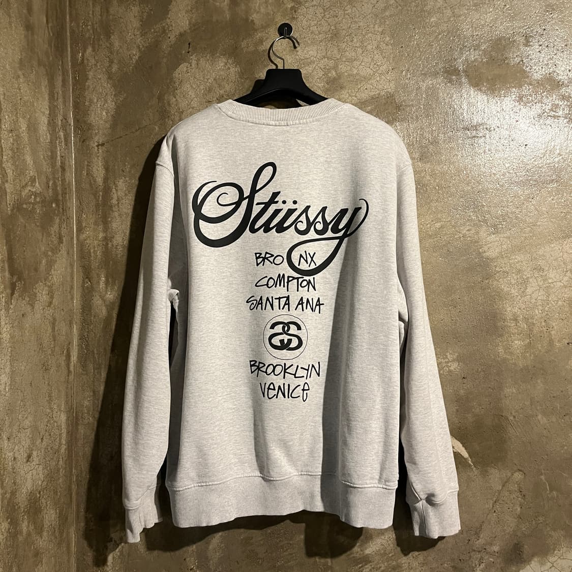 스투시 월드투어 맨투맨 상품이미지6