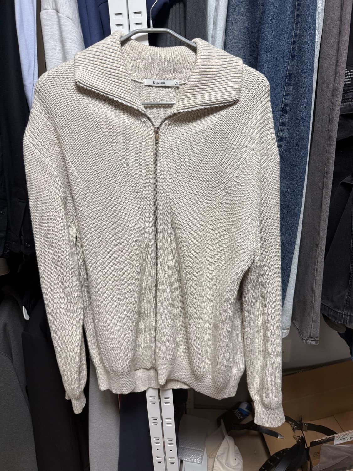 키뮤어 니트 집업 상품이미지1