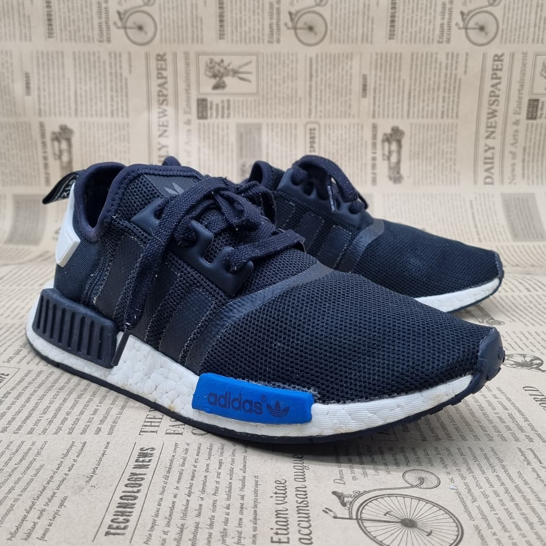 아디다스 NMD R1 블랙 운동화225 상품이미지1