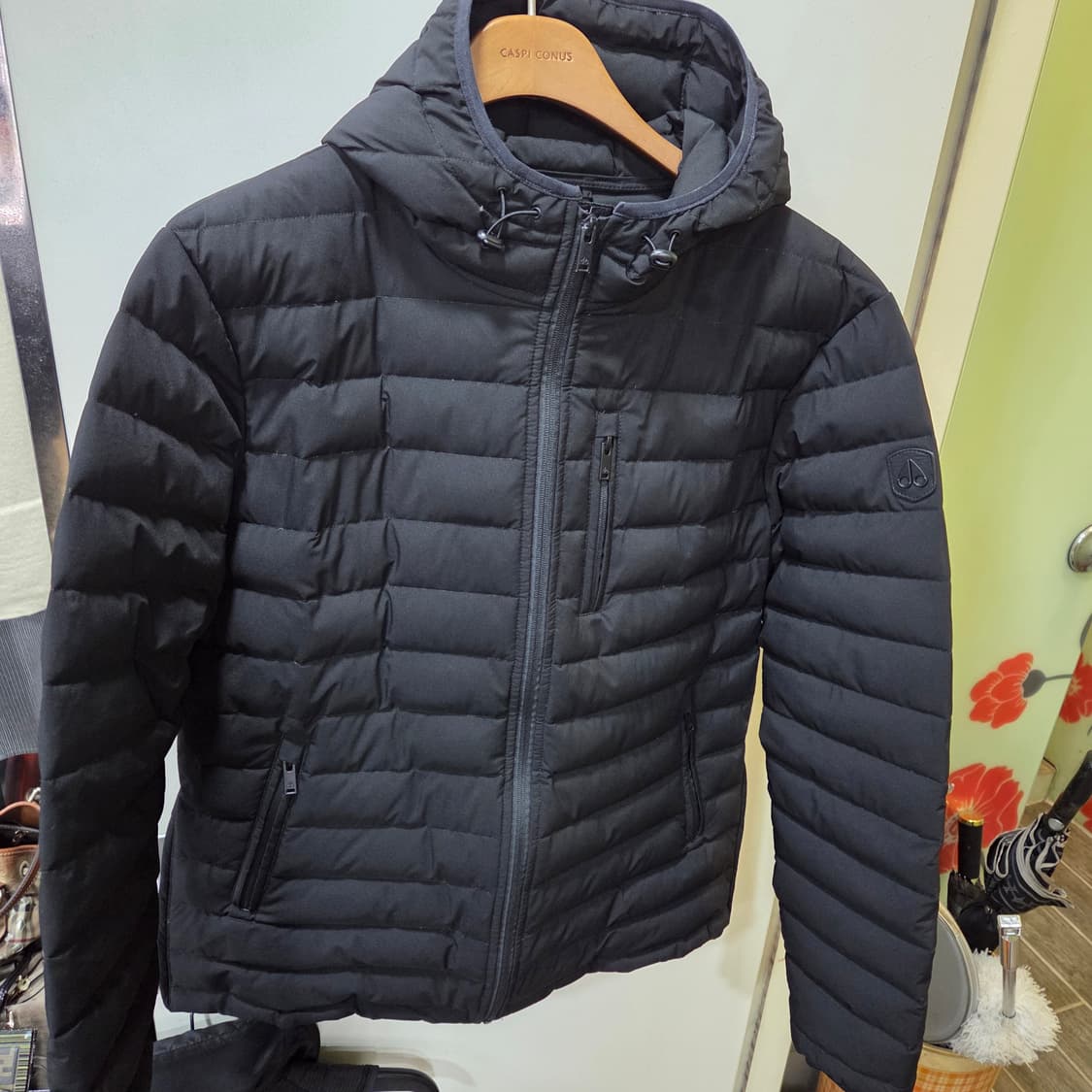 무스너클 경량 구스 패딩 상품이미지1