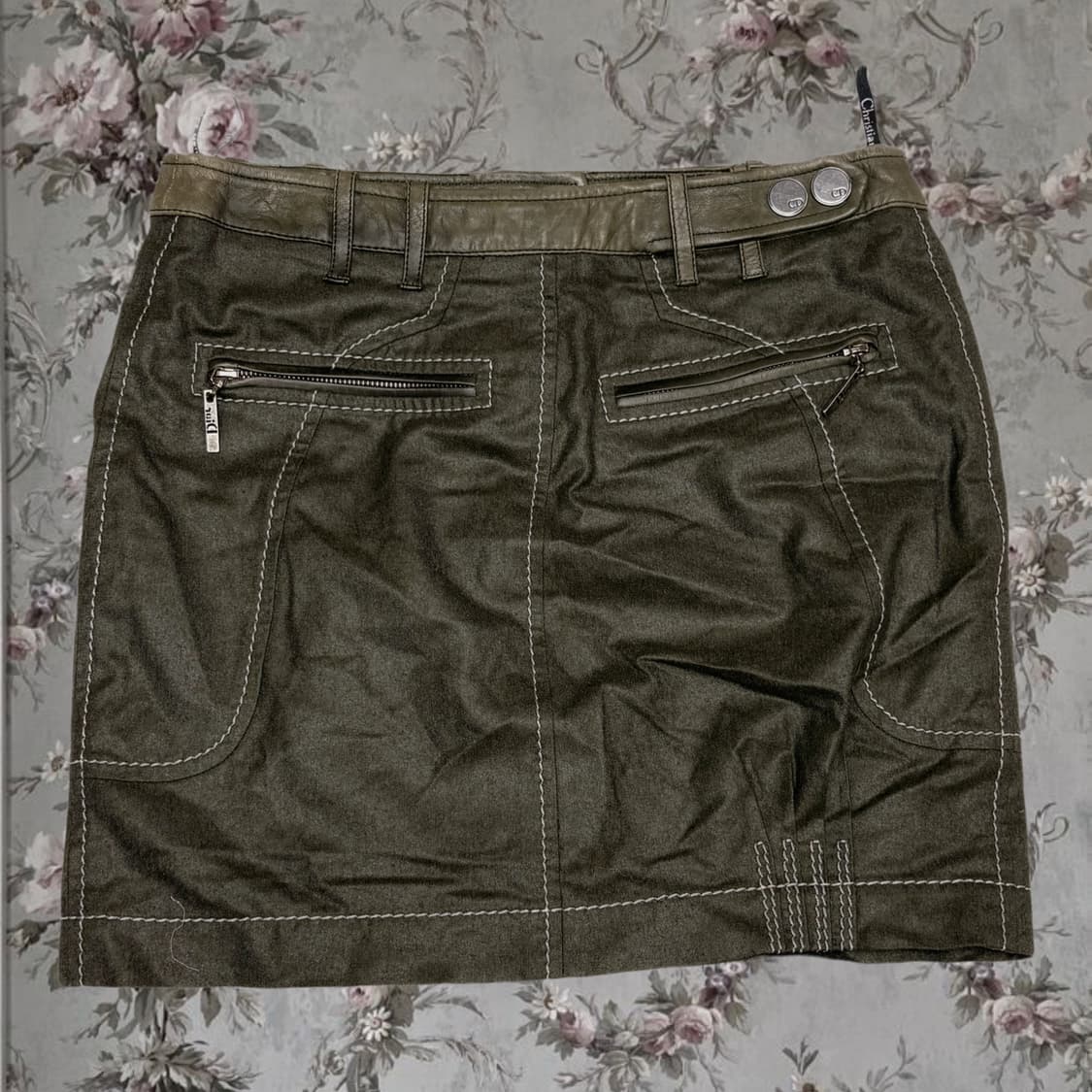 디올 파리지앵 아카이브 라인 가죽  투웨이 카키 미니스커트 상품이미지2