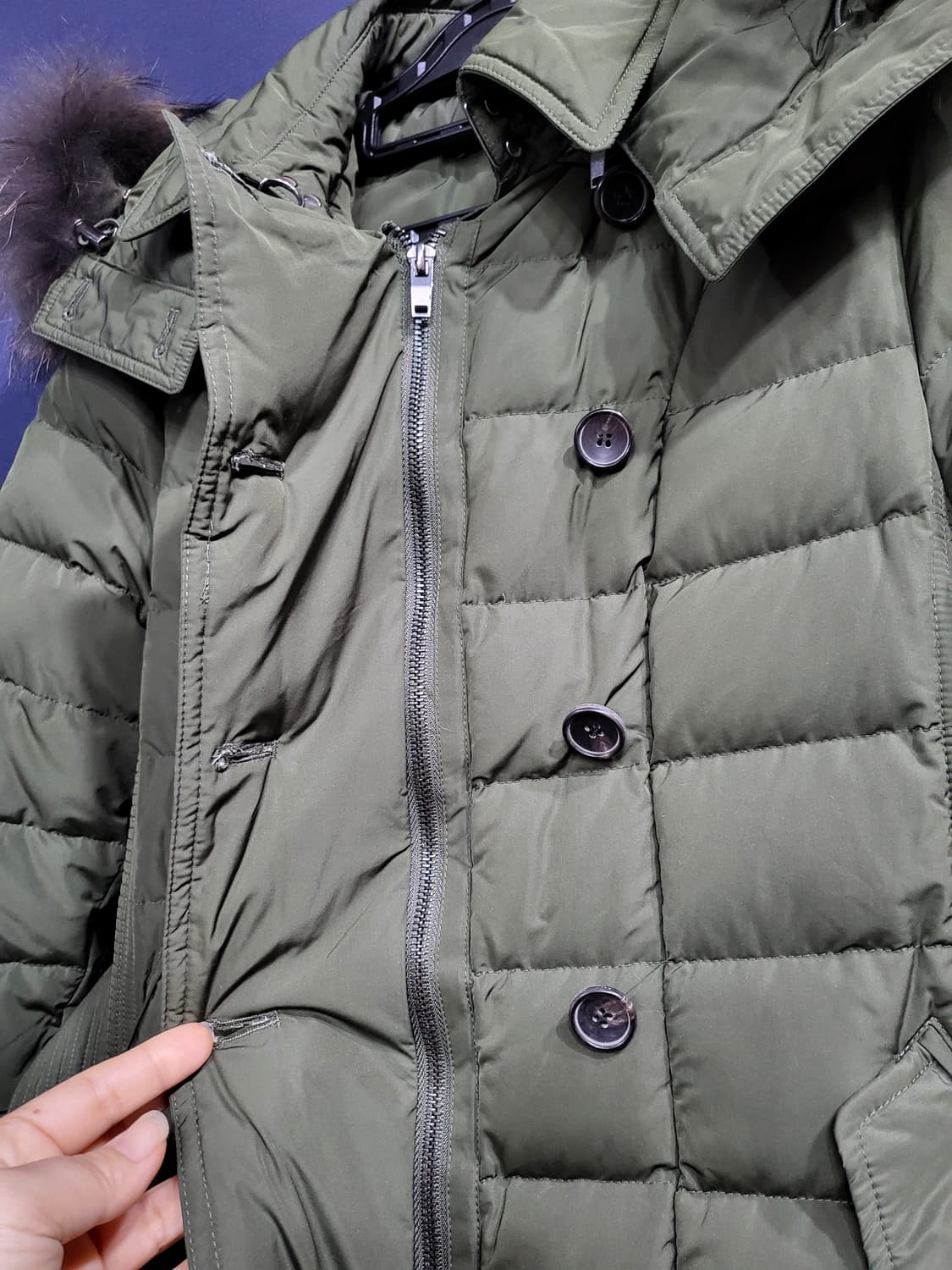 베네통 너구리 덕다운 벨티드패딩 상품이미지3