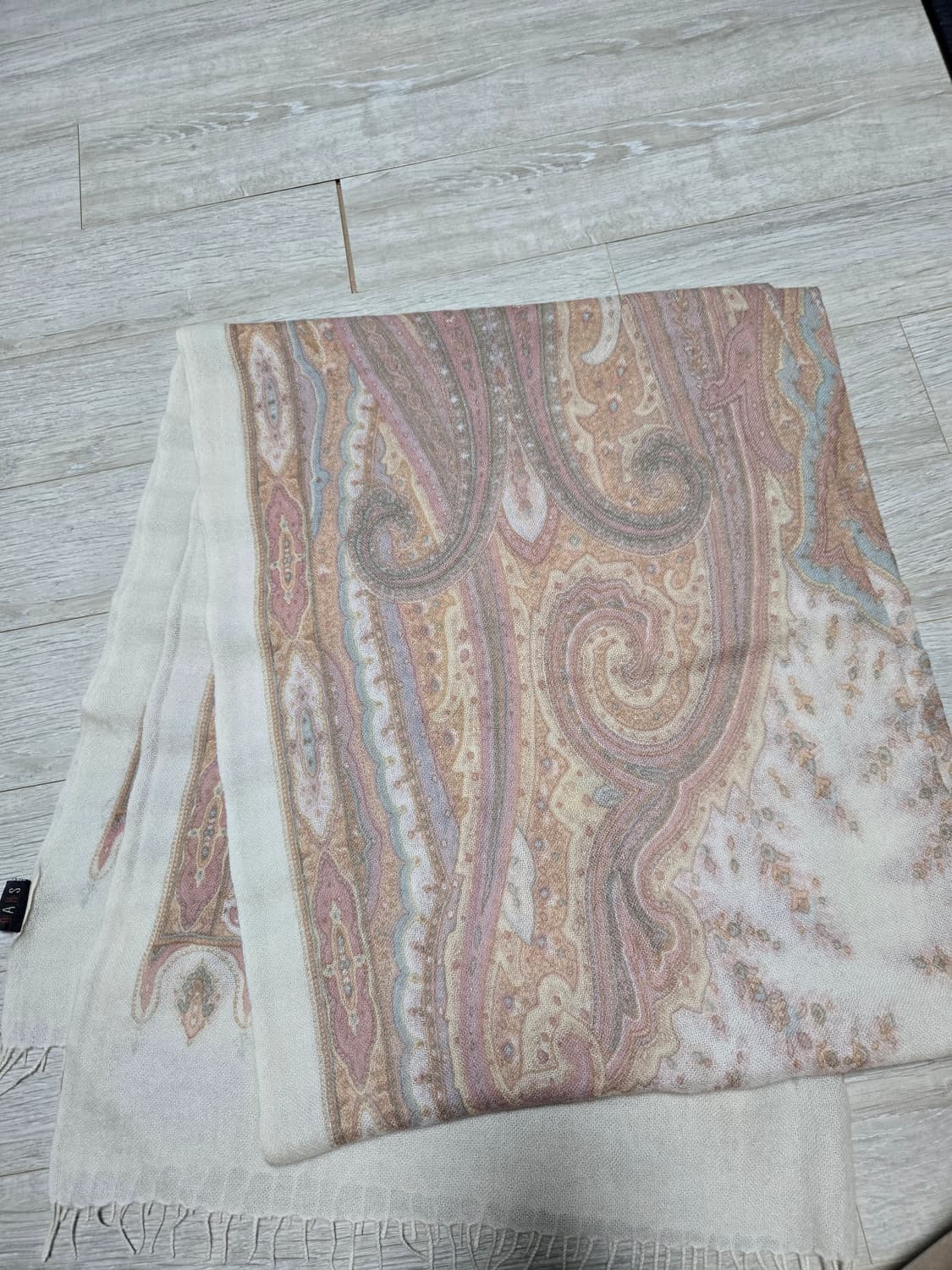 닥스 머플러 상품이미지1