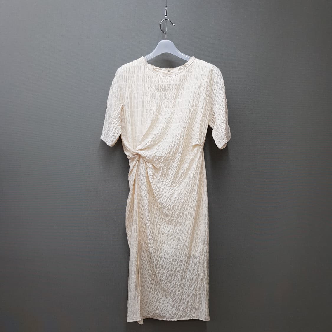 한섬 마인 MINE 트위스트 롱 원피스 76-90-155사이즈 상품이미지1