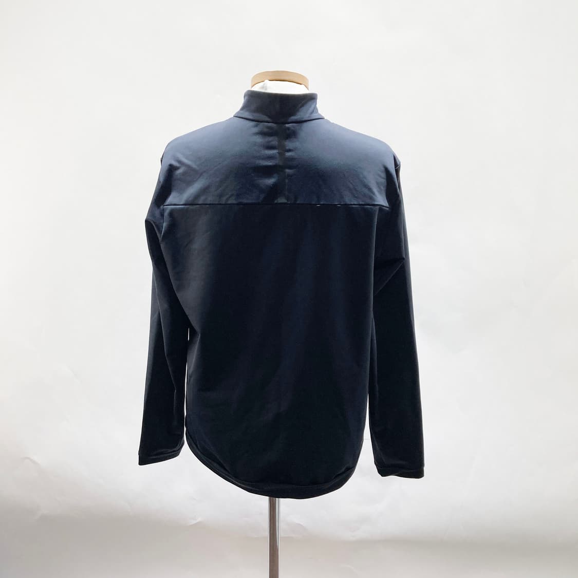 데상트 남성트레이닝집업 블랙 춘추 100 상품이미지3