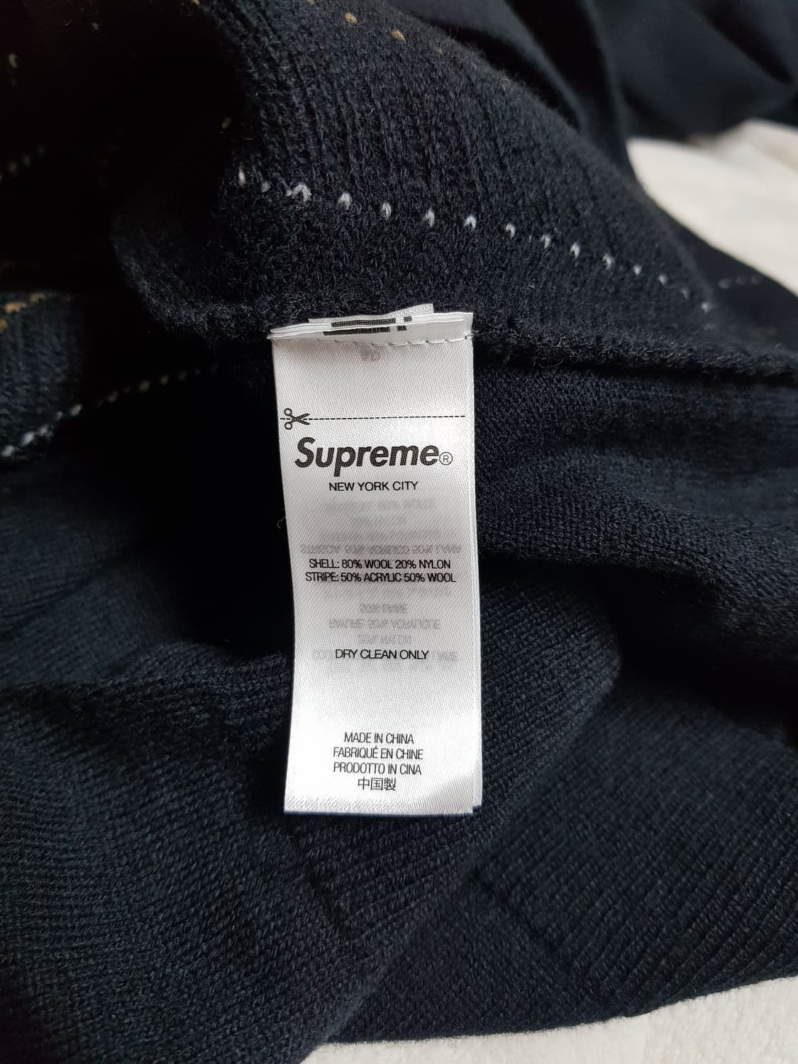 슈프림 헤링본 가디건 블랙 25SS 상품이미지6