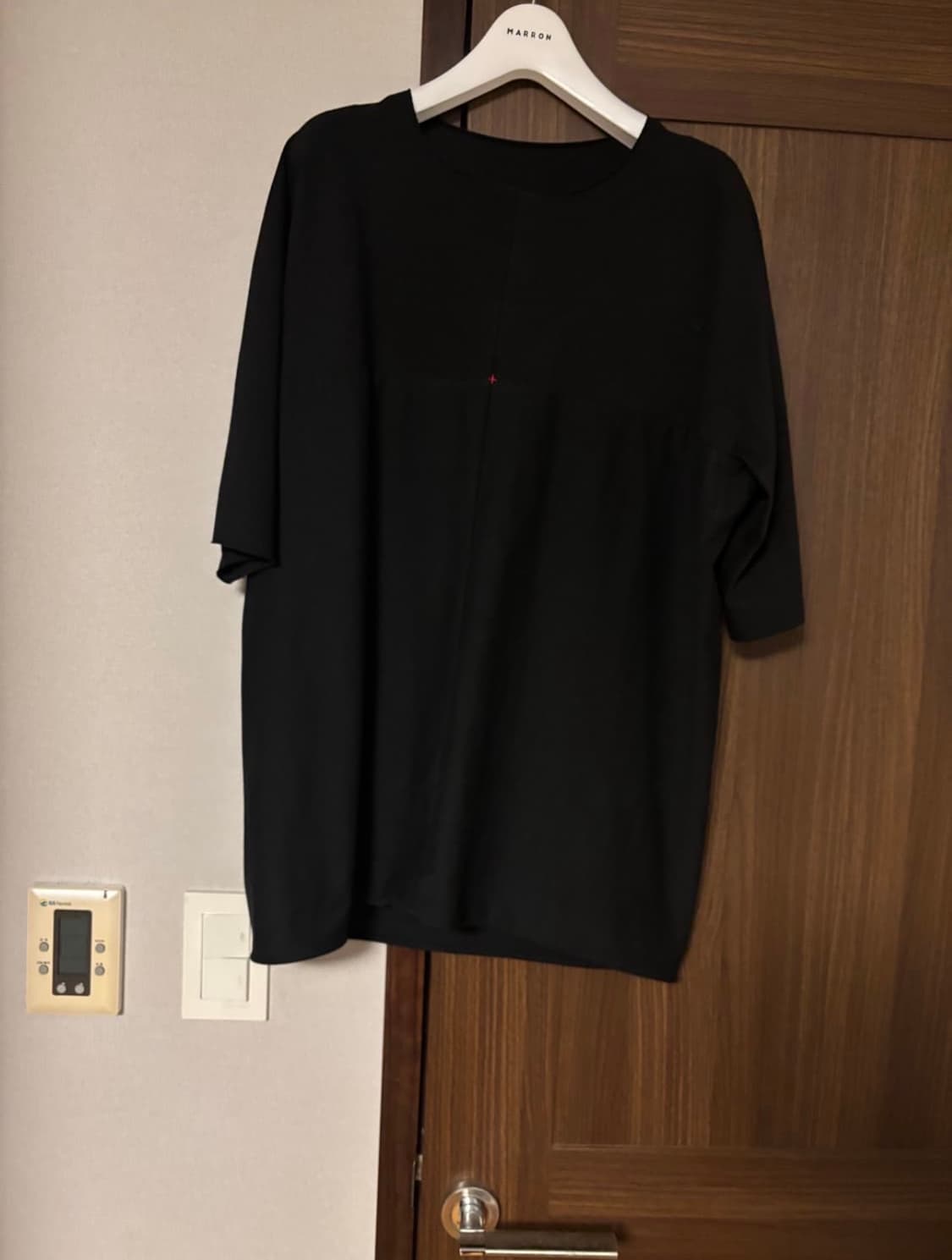 엠에이크로스 레드스티치 반팔 상품이미지2