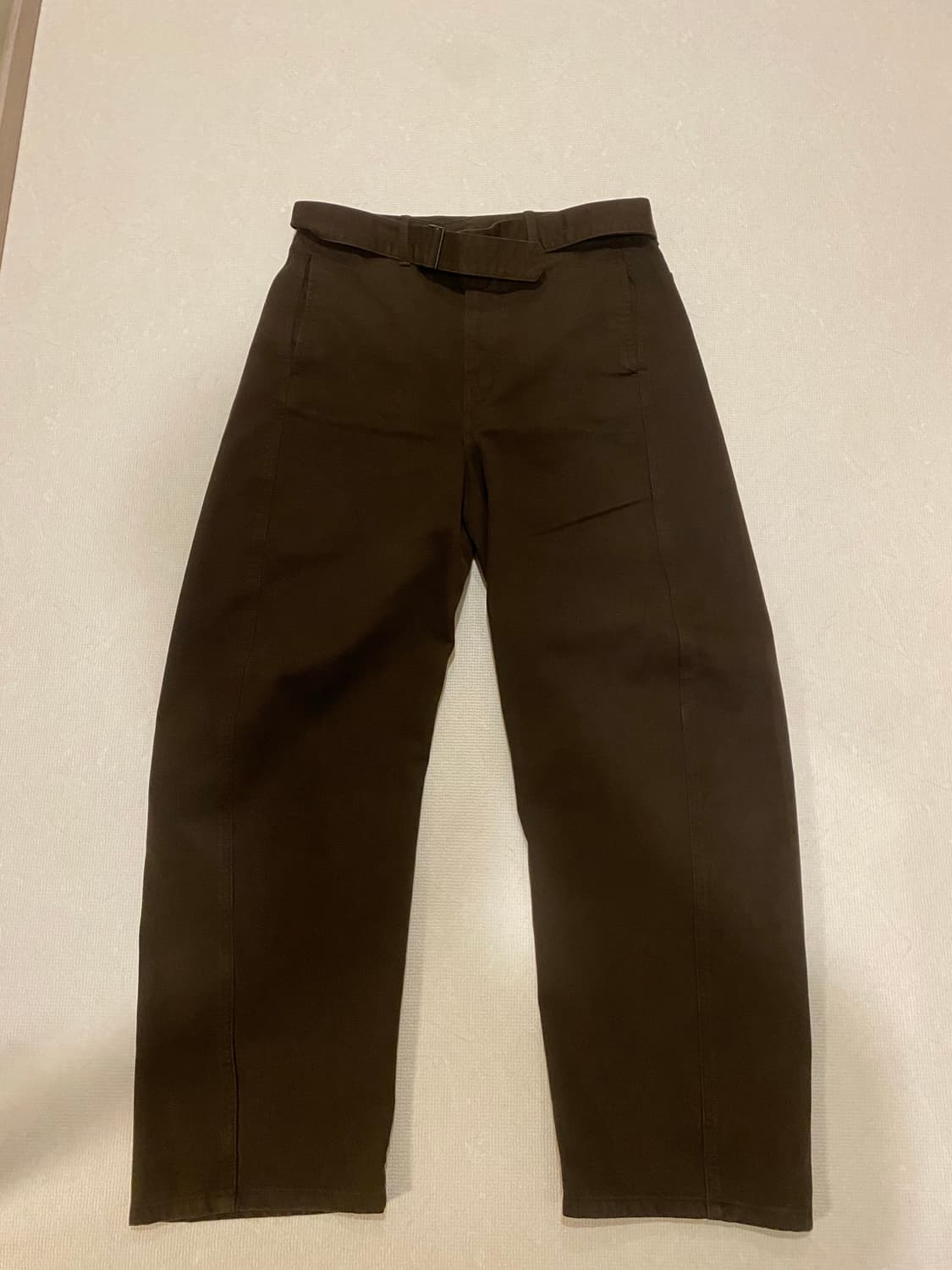 23fw 르메르 트위스트 벨티드 팬츠 에스프레소 M 상품이미지2