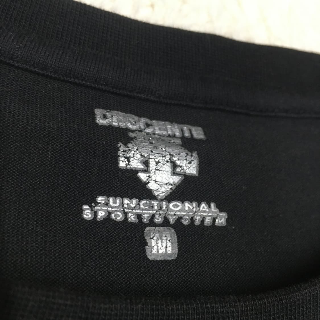 데상트 여성 백로고 반팔티 DD26 상품이미지3