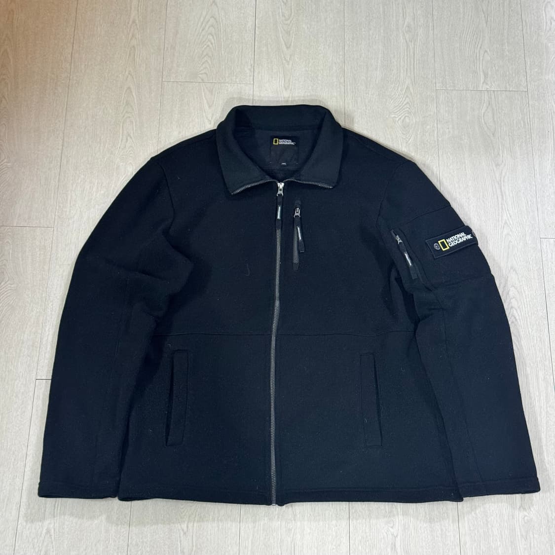 내셔널지오그래픽 니트 풀집업 자켓 팝니다! 상품이미지1